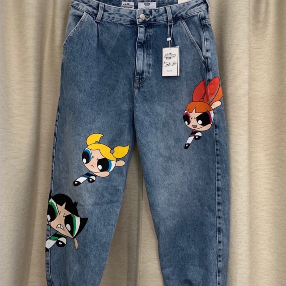 ISO Bershka powerpuff girls balloon jeans!
